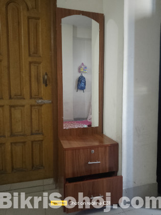 Dressing table